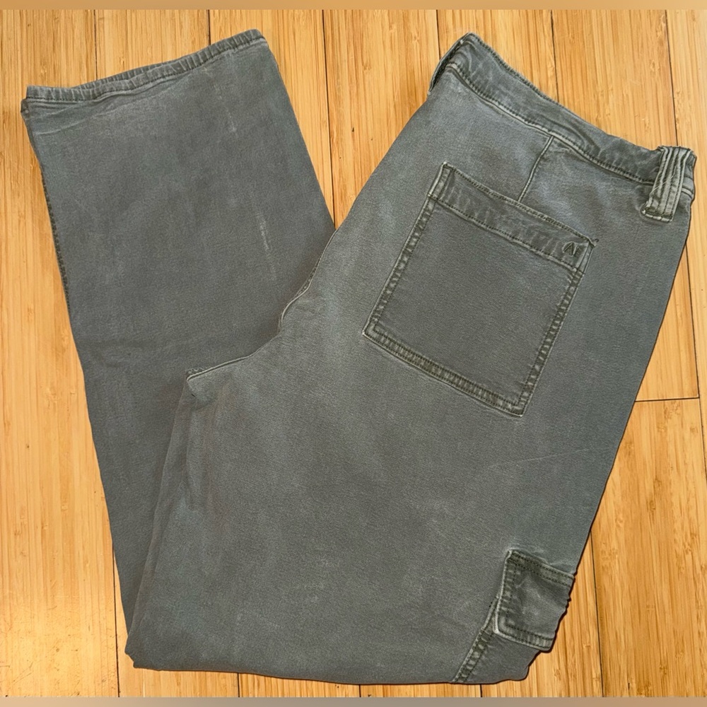 American Eagle Cargo Pants Green Olive Womens Size 16R Baggy Punk Grunge Stretch